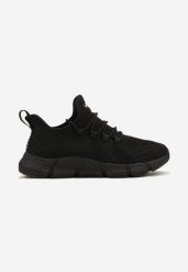 Czarne Wsuwane Buty Sportowe Sneakersy z Siateczki na Tłoczonej Podeszwie Salafina. Czarne buty sportowe na co dzień męskie Born2be, bez zapięcia. Za 99.99 zł.