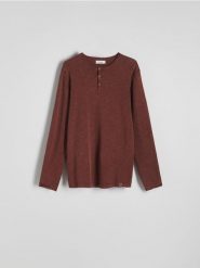 Sweter z bawełny - karminowy. Czerwone swetry męskie Reserved, l, bez wzorów, z bawełny, bez kołnierzyka. W wyprzedaży za 69.99 zł.