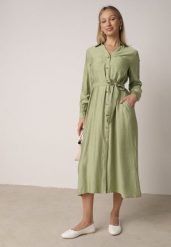 Zielona Sukienka Koszulowa z Wiskozą z Wiązanym Paskiem Lustilla. Zielone sukienki damskie Born2be, na co dzień, l, bez wzorów, z wiskozy, eleganckie, bez kołnierzyka, bez ramiączek, koszulowe. Za 129.99 zł.