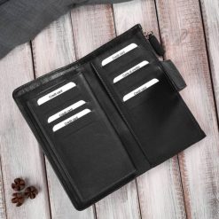 Portfel damski skórzany czarny duży pleciony Paolo Peruzzi AY-08-BL. Czarne portfele damskie bez wzorów, ze skóry. Za 89.00 zł.