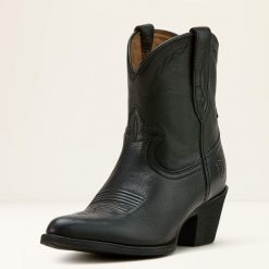 Damskie buty do jazdy konnej Ariat Maggie J Toe. Czarne kalosze damskie Ariat, bez wzorów. Za 682.00 zł.