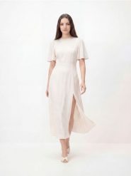 Sukienka z wiskozy - złamana biel. Sukienki damskie Reserved, l, bez wzorów, z tkaniny, klasyczne, bez kołnierzyka, bez ramiączek. Za 159.99 zł.