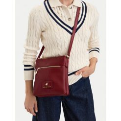 Torebka Beverly Hills Polo Club. Czerwone listonoszki damskie Beverly Hills Polo Club, bez wzorów, bez dodatków. Za 179.99 zł.