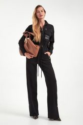 Kombinezon damski dresowy ELISABETTA FRANCHI. Kombinezony damskie Elisabetta Franchi, bez wzorów, z dresówki, bez kołnierzyka, bez ramiączek. Za 4,119.00 zł.