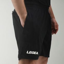 Spodenki sportowe DRIVE. Czarne szorty męskie Legea, na lato, bez wzorów, sportowe. Za 81.00 zł.