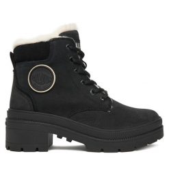 Trzewiki Palladium. Czarne botki damskie Palladium, bez obcasa, na płaskiej podeszwie, bez zapięcia. Za 629.99 zł.