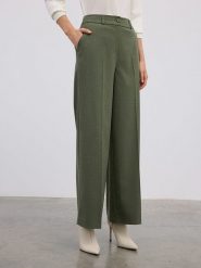 BGN Spodnie w kolorze zielonym rozmiar: 36. Zielone spodnie materiałowe damskie BGN, bez wzorów, z materiału, z podwyższonym stanem. Za 135.17 zł.