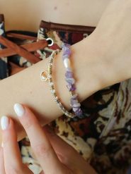 Pierres delicates Pozłacana bransoletka z ametystami rozmiar: onesize. Różowe bransoletki damskie Pierres delicates, pozłacane. Za 43.99 zł.