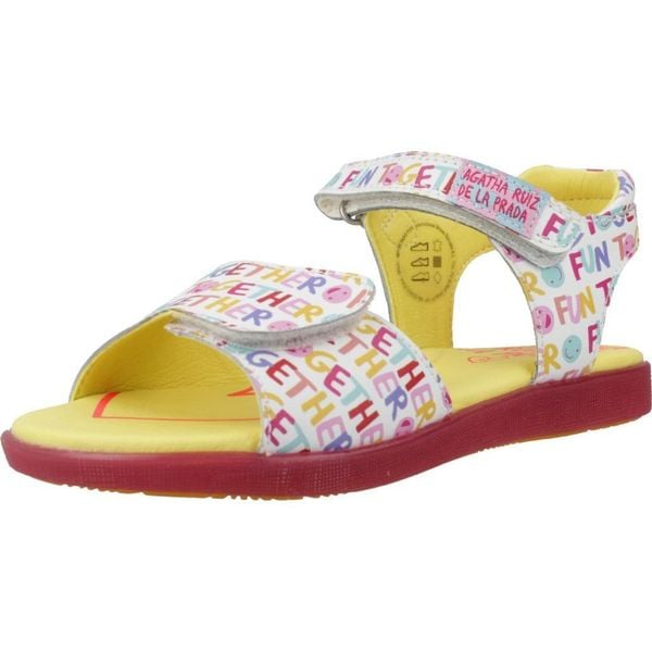 Sandały AGATHA RUIZ DE LA PRADA 242964A Biały. Białe sandały damskie Agatha Ruiz de la Prada, ze skóry, bez zapięcia. Za 260.41 zł.