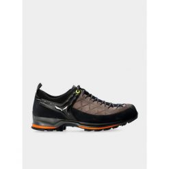 Buty trekkingowe niskie Salewa Mountain Trainer 2. Czarne buty trekkingowe męskie Salewa, z gumy, bez zapięcia, trekkingowe. Za 765.00 zł.
