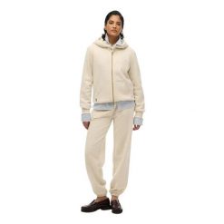 Damska bluza z kapturem zapinana na zamek Superdry Logo Essential. Brązowe bluzy z kapturem damskie Superdry. Za 326.95 zł.