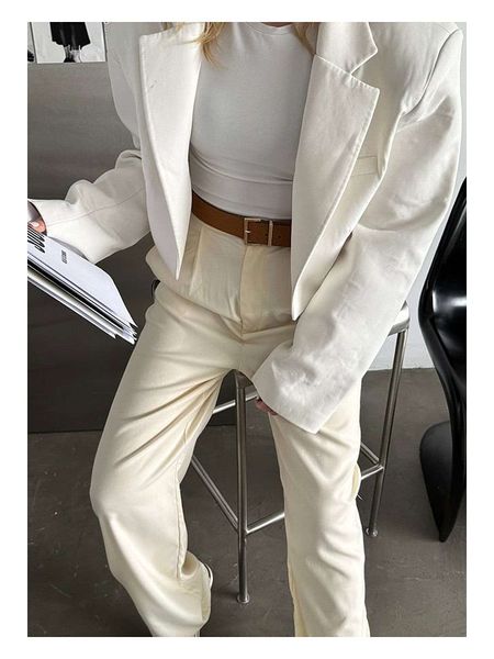 Lucky Bees Pasek w kolorze brązowym - dł. 100 cm rozmiar: onesize. Brązowe paski damskie Lucky Bees, bez wzorów, z materiału. Za 34.99 zł.