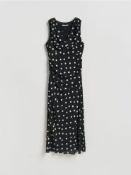Sukienka midi w grochy - czarny. Czarne sukienki damskie Reserved, l, bez wzorów, z tkaniny, bez kołnierzyka, bez ramiączek, midi, dopasowane. Za 149.99 zł.