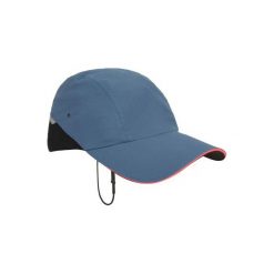 Czapka żeglarska z daszkiem RACE 500 damska. Białe czapki męskie TRIBORD, bez wzorów, z materiału. Za 39.99 zł.