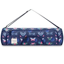 Torba pokrowiec na matę z regulowanym paskiem Spokey The Bloom Bag. Czerwone torebki klasyczne damskie Spokey, bez wzorów, bez dodatków. W wyprzedaży za 74.99 zł.