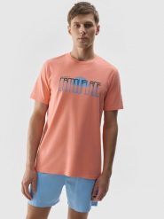 4F T-shirt z nadrukiem męski - pomarańczowy L. Brązowe t-shirty męskie 4f, l, z aplikacjami, z bawełny, bez kołnierzyka. W wyprzedaży za 39.99 zł.