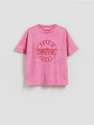 T-shirt z nadrukiem Guns N' Roses - różowy. Czerwone t-shirty damskie Reserved, l, bez wzorów, z bawełny, bez kołnierzyka. Za 69.99 zł.
