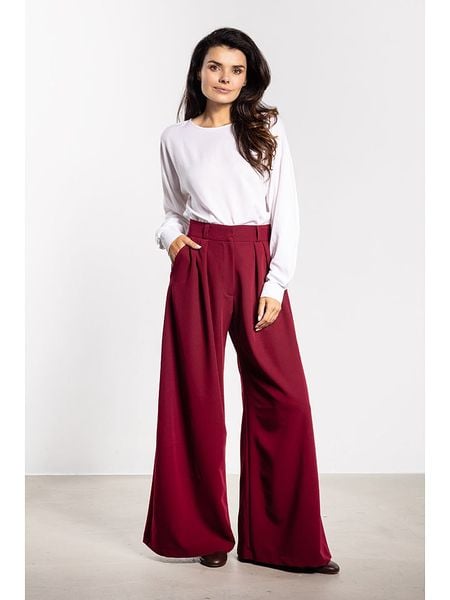 Awama Spodnie w kolorze czerwonym rozmiar: L. Czerwone spodnie materiałowe damskie Awama, bez wzorów, z materiału. Za 154.99 zł.