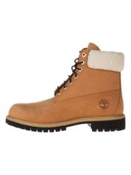 Timberland Skórzane botki w kolorze jasnobrązowym rozmiar: 43. Brązowe botki damskie Timberland, bez obcasa, bez zapięcia. Za 370.69 zł.