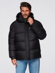 Pikowana męska kurtka z wysoko zapinanym kapturem – czarna V1 - Rozmiar: S. Czarne kurtki męskie Ombre Clothing, na zimę, m, z aplikacjami, z materiału, eleganckie. Za 439.99 zł.