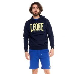 Męska bluza z kapturem Leone 1947 unbrushed – lekka bluza. Niebieskie bluzy sportowe męskie LEONE 1947 APPAREL, bez wzorów, z tkaniny, sportowe, bez kołnierzyka, bez ramiączek. W wyprzedaży za 139.75 zł.