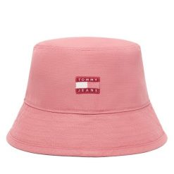 Kapelusz Tommy Jeans. Czerwone kapelusze damskie Tommy Jeans, bez wzorów, z jeansu. Za 144.99 zł.