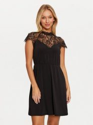 Vero Moda Sukienka koktajlowa Milla 10319974 Czarny Standard Fit. Czarne sukienki damskie Vero Moda, s, bez wzorów, z syntetyku, wizytowe, bez kołnierzyka, bez ramiączek. Za 99.99 zł.