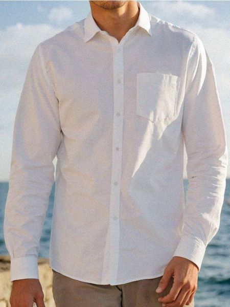 Koszula regular fit - biały. Białe koszule męskie Sinsay, l, bez wzorów, bez kołnierzyka, bez ramiączek. W wyprzedaży za 37.99 zł.