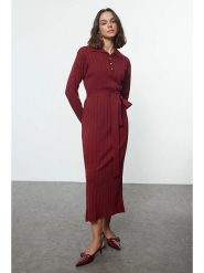 Trendyol Sukienka dzianinowa w kolorze bordowym rozmiar: XL. Czerwone sukienki damskie Trendyol, xl, bez wzorów, z dzianiny, bez kołnierzyka, bez ramiączek, maxi. Za 108.74 zł.