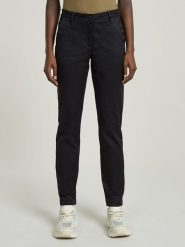 G-Star Spodnie chino w kolorze czarnym rozmiar: W26/L32. Czarne spodnie materiałowe damskie G-Star, bez wzorów, retro. Za 187.07 zł.