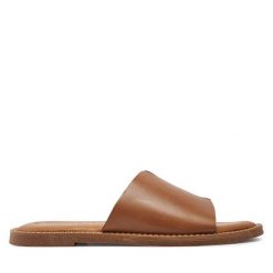 Klapki Tamaris. Brązowe klapki damskie Tamaris, bez wzorów, bez obcasa. Za 149.99 zł.