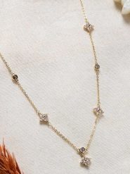 Lodie Silver Pozłacany naszyjnik z elementami ozdobnymi - dł. 42 cm rozmiar: onesize. Szare naszyjniki damskie Lodie Silver, metalowe. Za 73.99 zł.