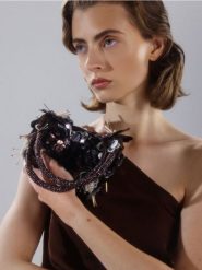 Torebka handmade z cekinami - wielobarwny. Torebki klasyczne damskie Reserved, bez wzorów, bez dodatków. Za 159.99 zł.