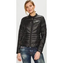 Vero Moda - Kurtka. Czerwone kurtki damskie Vero Moda, m, bez wzorów, z materiału, bez kaptura. W wyprzedaży za 119.90 zł.