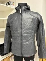 HUMMEL kurtka/bluza ciepła CLASSIC BEE WOMENS HYBRID JKT. Szare bluzy z kapturem męskie HUMMEL, m, z materiału. Za 138.00 zł.