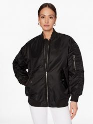 Calvin Klein Jeans Kurtka bomber J20J221082 Czarny Oversize. Czarne kurtki damskie Calvin Klein Jeans, l, bez wzorów, z jeansu, bez kaptura. Za 1,049.00 zł.