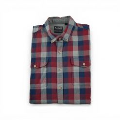 Second life - Męska klasyczna koszula w kratę - Stan dobry. Czerwone koszule męskie Timberland, m, bez wzorów, bez kołnierzyka, bez ramiączek. Za 97.94 zł.