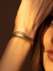 OR ÉCLAT Złota bransoletka "Vico" rozmiar: onesize. Szare bransoletki damskie Or Éclat, złote. Za 1,352.13 zł.