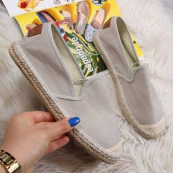 Espadryle damskie wsuwane beżowe Cross Jeans - beżowy. Brązowe espadryle damskie Cross Jeans, bez wzorów, z jeansu, bez obcasa. Za 39.00 zł.