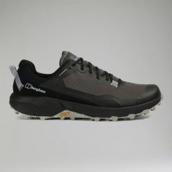 Buty turystyczne męskie Berghaus Revolute Active. Czarne buty trekkingowe męskie Berghaus, z materiału, bez zapięcia, trekkingowe. Za 489.99 zł.