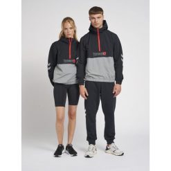 Kurtka błyskawiczna Hummel hmllgc musa wov. Czarne kurtki damskie HUMMEL, xs, bez wzorów, sportowe, bez kaptura. Za 297.65 zł.