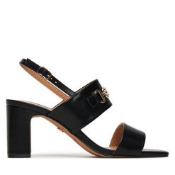 Sandały Nine West. Czarne sandały damskie Nine West, bez wzorów, bez obcasa, na słupku. Za 183.99 zł.