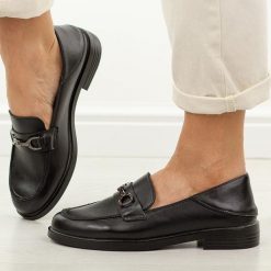 Czarne skórzane mokasyny damskie Vinceza 18117. Czarne mokasyny damskie VINCEZA, z jeansu. Za 219.00 zł.