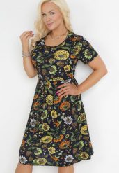 Granatowo-Żółta Rozkloszowana Sukienka w Kwiaty Pivona. Niebieskie sukienki damskie Born2be, xl, bez wzorów, z materiału, bez kołnierzyka, bez ramiączek, midi, rozkloszowane. W wyprzedaży za 55.99 zł.