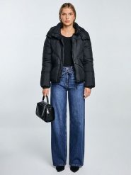 BIG STAR Kurtka pikowana w kolorze czarnym rozmiar: M. Czarne kurtki damskie Big Star, m, bez wzorów, bez kaptura. Za 219.99 zł.