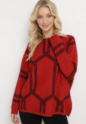 Czerwony Sweter z Geometrycznym Wzorem i Ściągaczami Buvania. Czerwone swetry klasyczne damskie Born2be, xl, bez kołnierzyka. Za 99.99 zł.