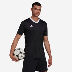 Koszulka do piłki nożnej Adidas Entrada 22. Czarne bluzki damskie Adidas, xl, bez wzorów, z tkaniny, sportowe, bez kołnierzyka, bez ramiączek. Za 59.99 zł.