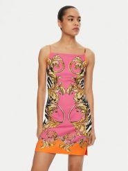 Versace Jeans Couture Sukienka letnia 78HAO9P7 NS651 Różowy Regular Fit. Czerwone sukienki damskie Versace Jeans Couture, na lato, bez wzorów, z jeansu, bez kołnierzyka, bez ramiączek. Za 1,029.00 zł.