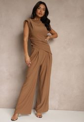Brązowy Komplet Bluzka z Poduszkami w Ramionach i Proste Spodnie z Gumką w Pasie Divanes. Brązowe spodnie materiałowe damskie Renee, bez wzorów, eleganckie. Za 139.99 zł.
