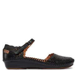 Półbuty Pikolinos. Czarne półbuty damskie Pikolinos, bez wzorów, bez obcasa, na koturnie. Za 489.99 zł.